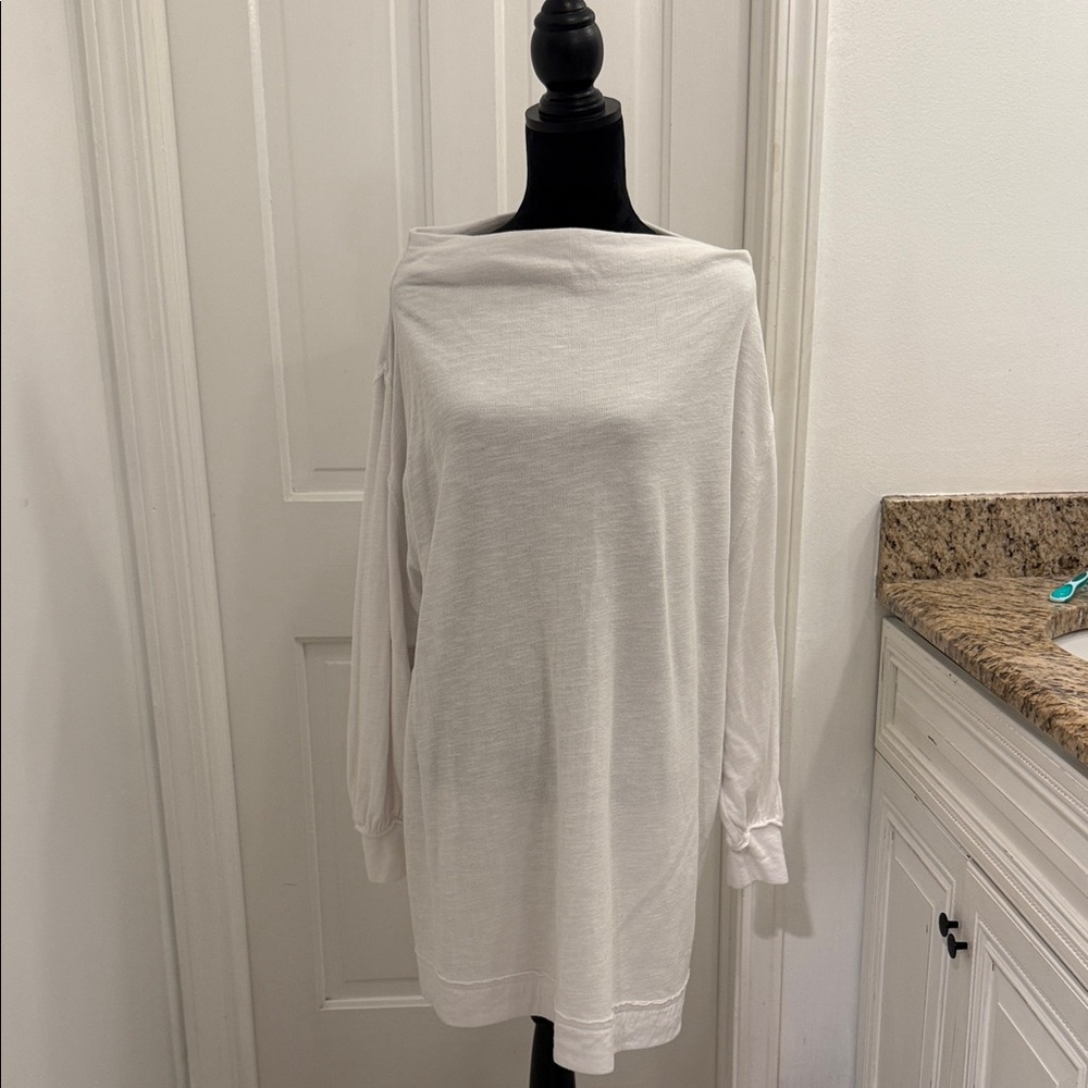 We The Free White Women's long sleeve shirt